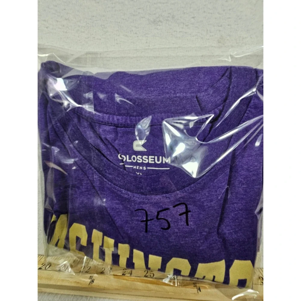 Colosseum Washington Huskies Mens XL Purple Heathered Graphic T-Shirt NCAA - Picture 7 of 7